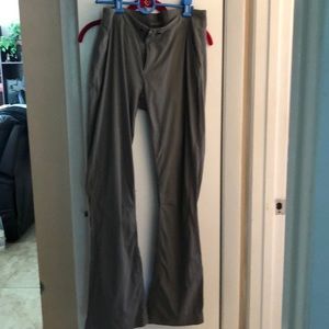 Columbia Omni shield size 10 pants
